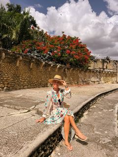 Patricia Conde feet photo thumbnail