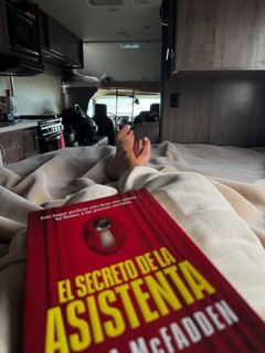 Patricia Conde feet photo thumbnail