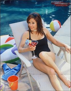 Patricia Heaton feet photo thumbnail