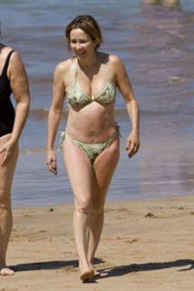 Patricia Heaton feet photo thumbnail