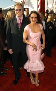 Patricia Heaton feet photo thumbnail
