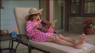 Patricia Heaton feet photo thumbnail