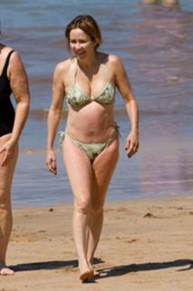 Patricia Heaton feet photo thumbnail