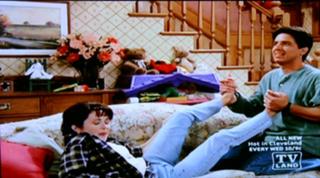 Patricia Heaton feet photo thumbnail