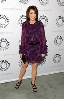 Patricia Heaton feet photo thumbnail