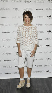 Patricia Heaton feet photo thumbnail