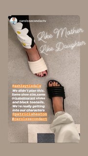 Patricia Heaton feet photo thumbnail