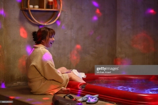 Patricia Heaton feet photo thumbnail