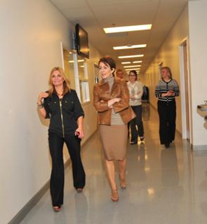 Patricia Heaton feet photo thumbnail
