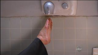 Patricia Heaton feet photo thumbnail