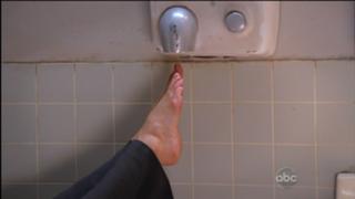 Patricia Heaton feet photo thumbnail