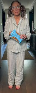 Patricia Heaton feet photo 1