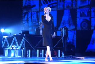 Patricia Kaas feet photo 15