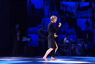 Patricia Kaas feet photo 9