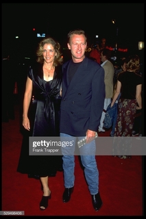Patricia Kalember feet photo 9
