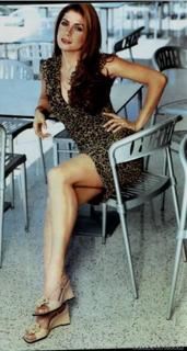 Patricia Manterola feet photo 4
