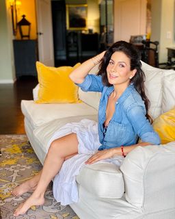 Patricia Manterola feet photo 11