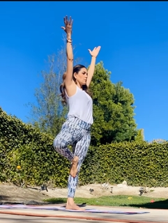 Patricia Manterola feet photo 8