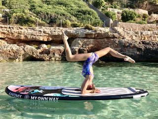 Patricia Montero feet photo thumbnail