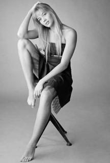 Patricia Montero feet photo thumbnail