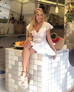 Patricia Montero feet photo thumbnail