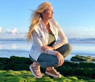 Patricia Montero feet photo thumbnail