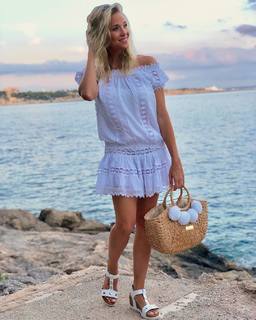 Patricia Montero feet photo thumbnail