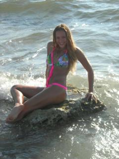 Patricia Montero feet photo thumbnail