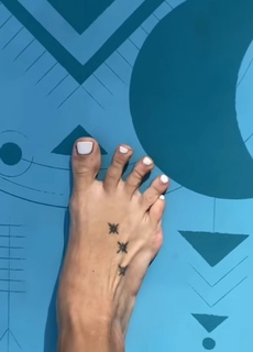 Patricia Montero feet photo thumbnail