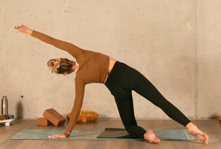 Patricia Montero feet photo thumbnail