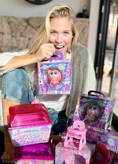 Patricia Montero feet photo thumbnail