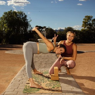 Patricia Montero feet photo thumbnail