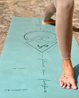 Patricia Montero feet photo thumbnail