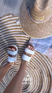Patricia Montero feet photo thumbnail