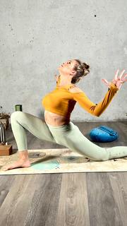 Patricia Montero feet photo thumbnail