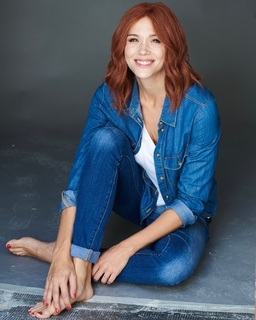 Patricia Montero feet photo thumbnail