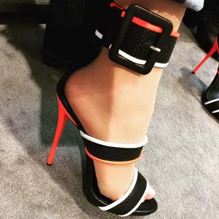 Patricia Navidad feet photo thumbnail