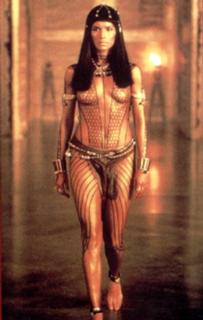 Patricia Velasquez feet photo thumbnail