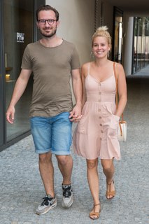 Patricie Pagácová feet photo thumbnail