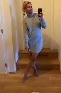 Patricie Pagácová feet photo thumbnail