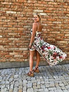 Patricie Pagácová feet photo thumbnail