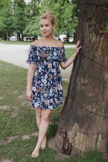 Patricie Pagácová feet photo thumbnail
