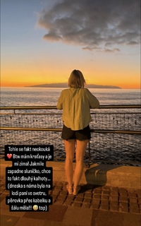 Patricie Pagácová feet photo thumbnail