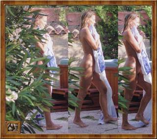 Patrizia Pellegrino feet photo 2