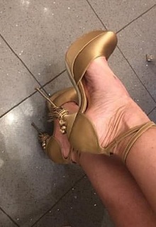 Patrizia Pellegrino feet photo 5