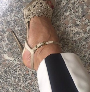 Patrizia Pellegrino feet photo 3