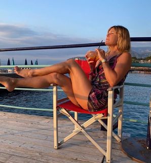 Patrizia Pellegrino feet photo 7