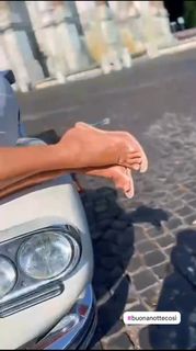 Patrizia Pellegrino feet photo 20