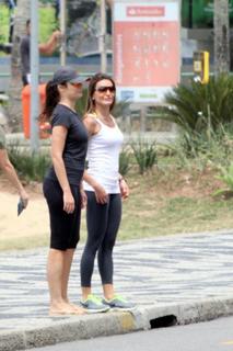 Patrícia Poeta feet photo thumbnail