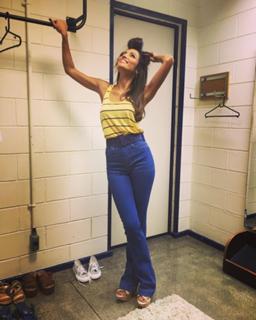 Patrícia Poeta feet photo thumbnail